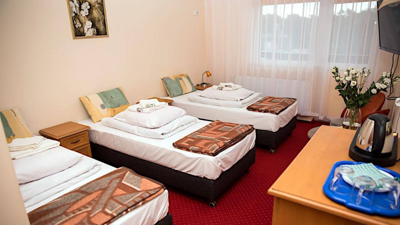 Osrodek Wypoczynkowo Rehabilitacyjny Wlokniarz Hotel Устка Екстериор снимка
