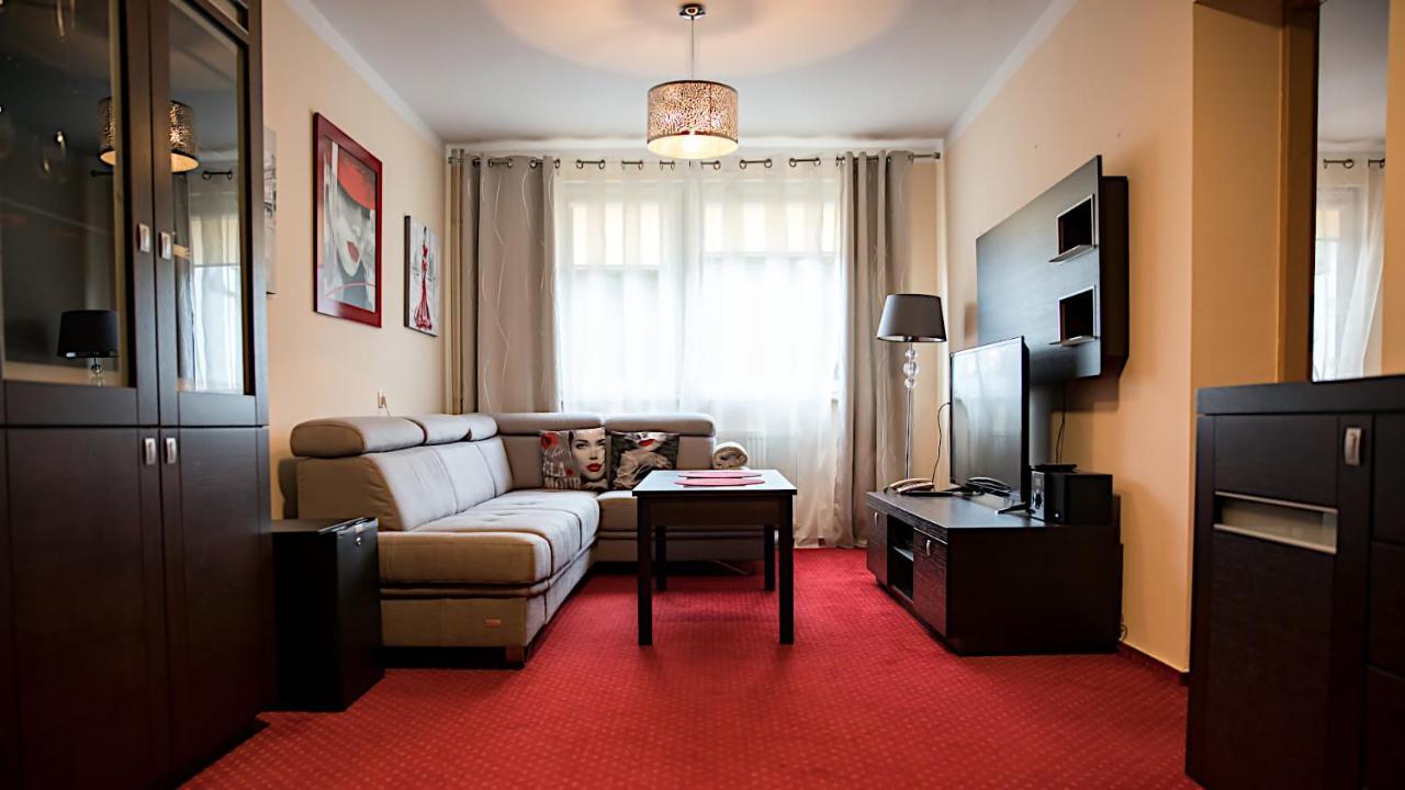 Osrodek Wypoczynkowo Rehabilitacyjny Wlokniarz Hotel Устка Екстериор снимка